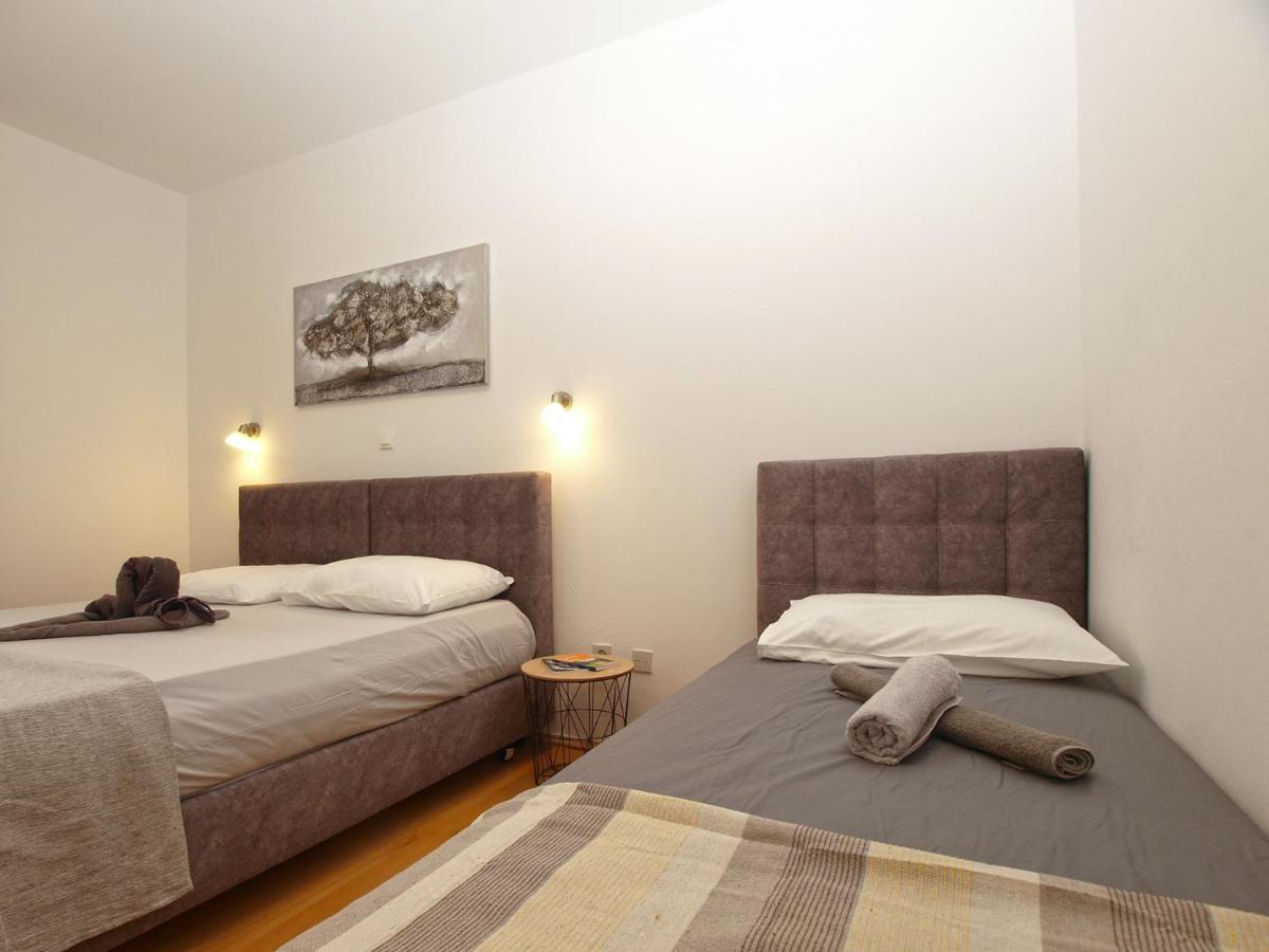 Apartments Biskupije 810 Μεντουλίν Εξωτερικό φωτογραφία