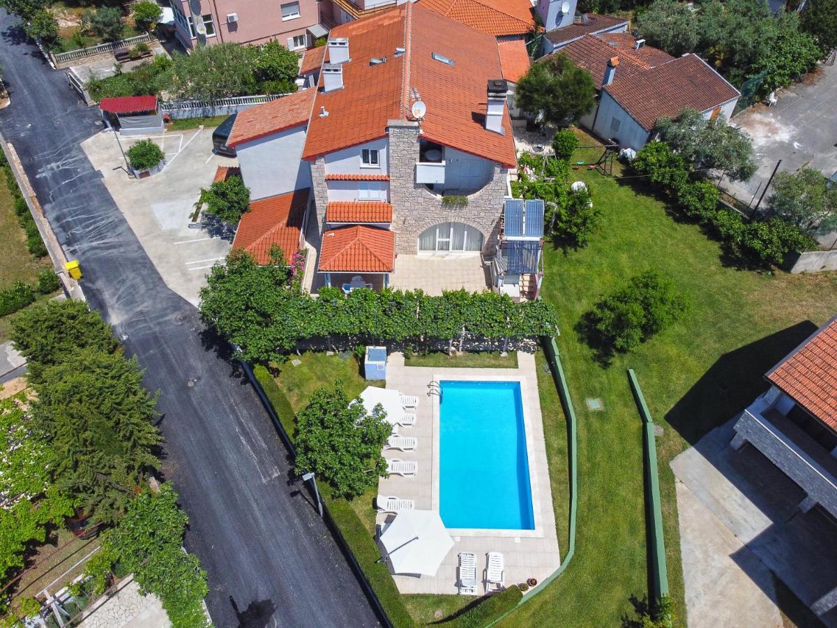 Apartments Biskupije 810 Μεντουλίν Εξωτερικό φωτογραφία