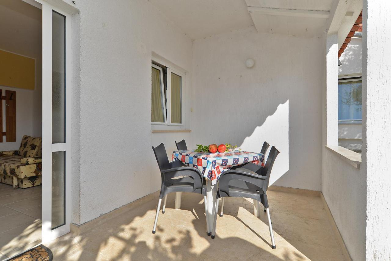 Apartments Biskupije 810 Μεντουλίν Εξωτερικό φωτογραφία