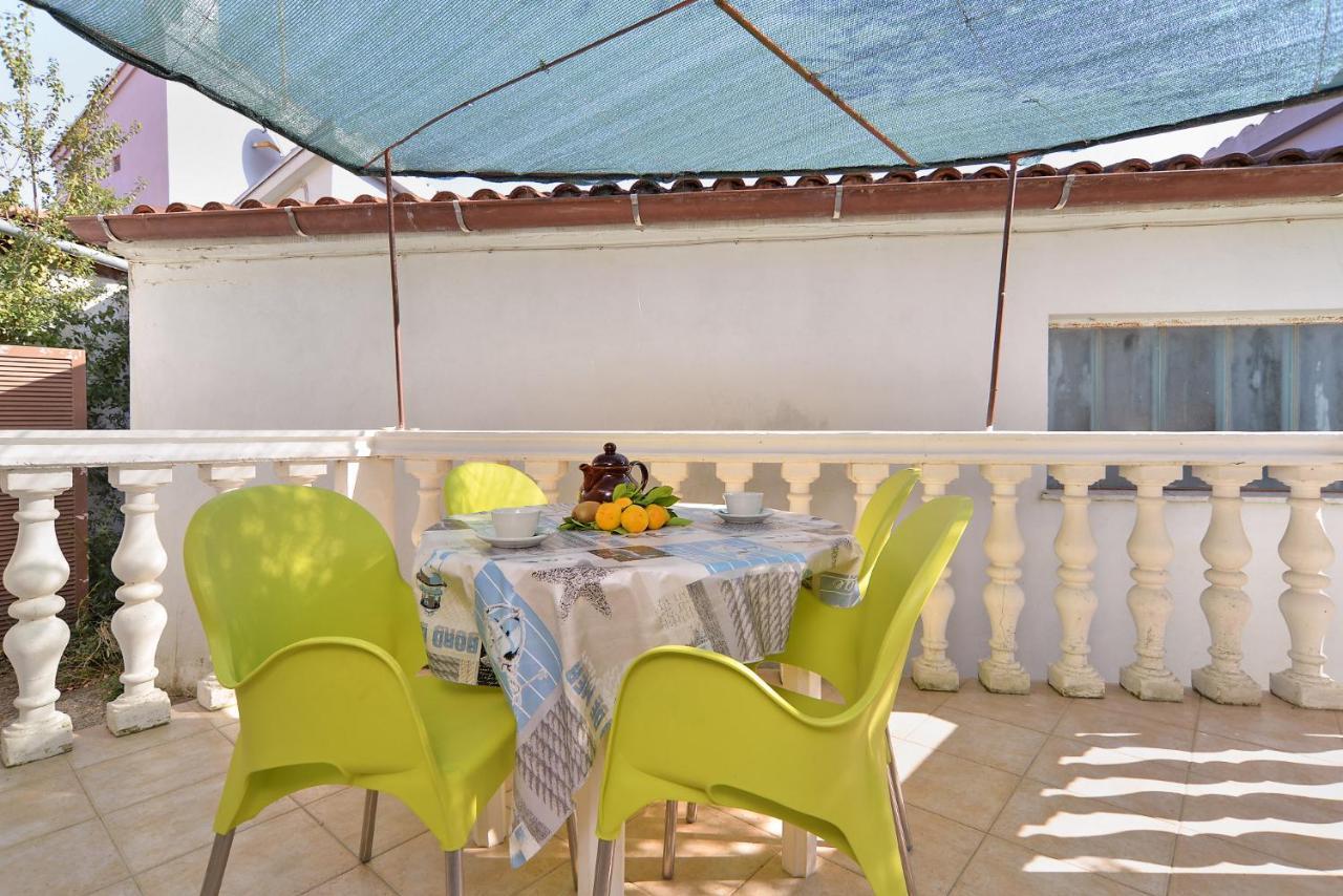 Apartments Biskupije 810 Μεντουλίν Εξωτερικό φωτογραφία